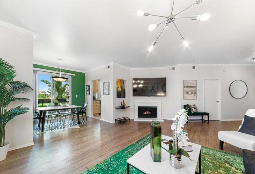 דירת שני חדרים, Beverly Hills Glamour Oasis 2 Br Apt With Parking 304