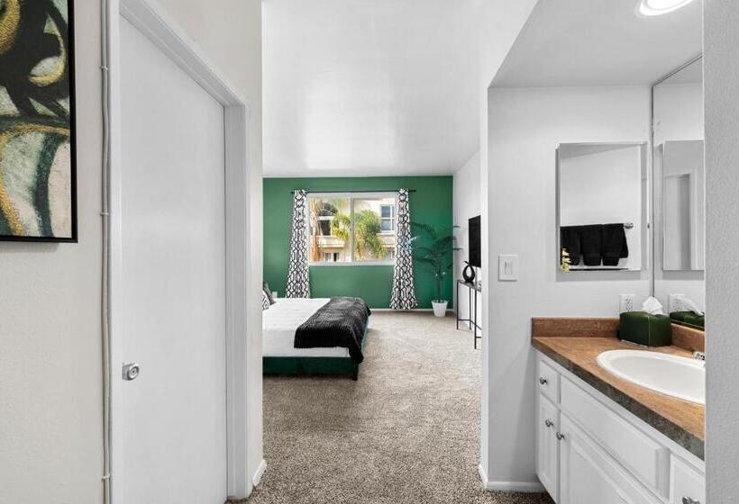 Apartamento 2 Dormitórios, Beverly Hills Glamour Oasis 2 Br Apt With Parking 304