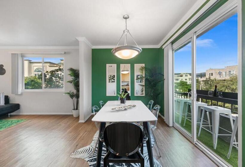 דירת שני חדרים, Beverly Hills Glamour Oasis 2 Br Apt With Parking 304