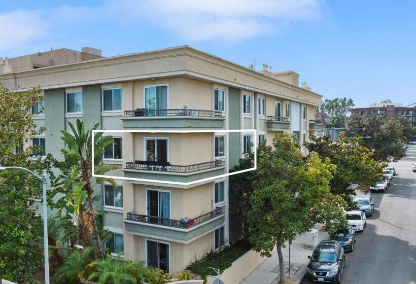 דירת שני חדרים, Beverly Hills Glamour Oasis 2 Br Apt With Parking 304
