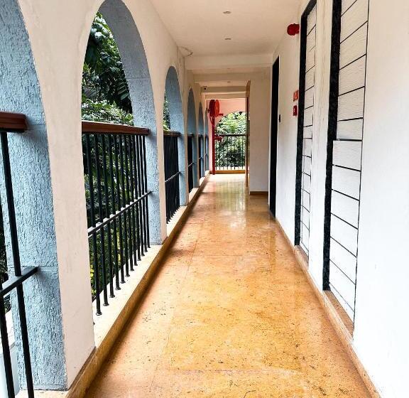 バルコニー付きデラックスルーム, De Aqua Resort