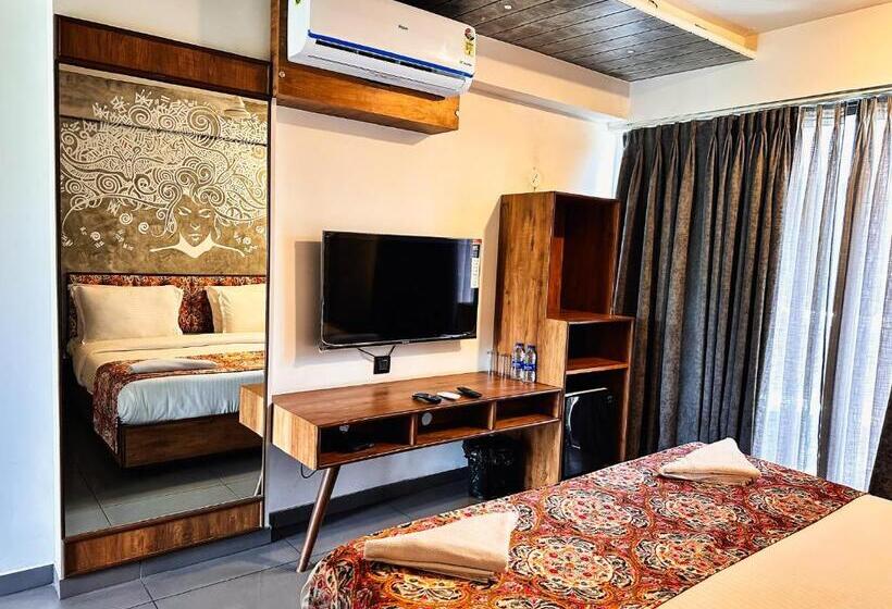 Номер Deluxe с Балконом, De Aqua Resort