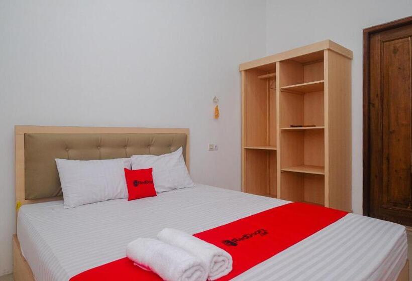 Номер Стандарт, Reddoorz Syariah Near Alun Alun Temanggung