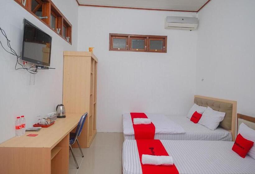 Семейный Номер, Reddoorz Syariah Near Alun Alun Temanggung