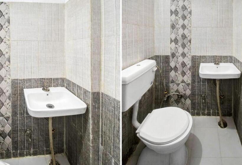 חדר קלאסי לשלושה, Grand Aana Inn