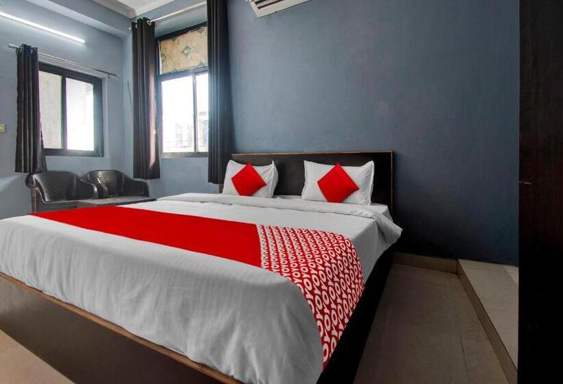 חדר קלאסי לשלושה, Grand Aana Inn