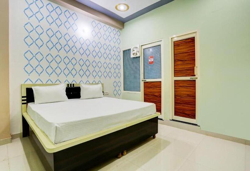 Трехместный Номер Классика, Oyo Hotel Rockland