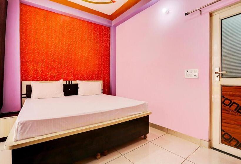 غرفة كلاسيكية ثلاثية, Oyo Hotel Rockland