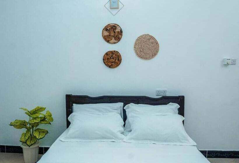 스탠다드 룸, Nomad Cave  Stonetown