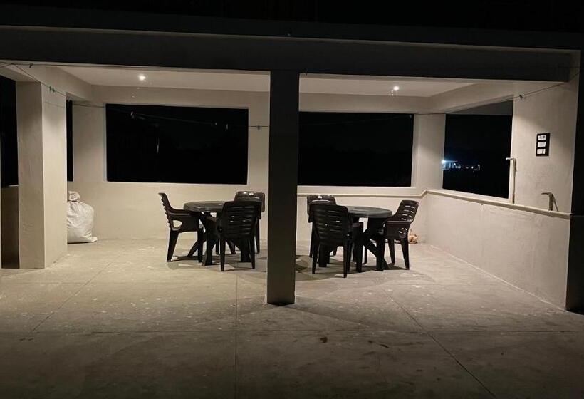 标准间, Mamatha Guest Inn