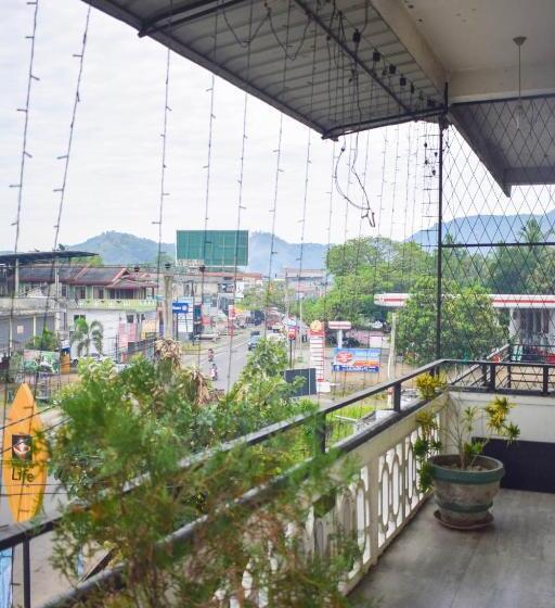 豪华三人间, Samara Guest Inn