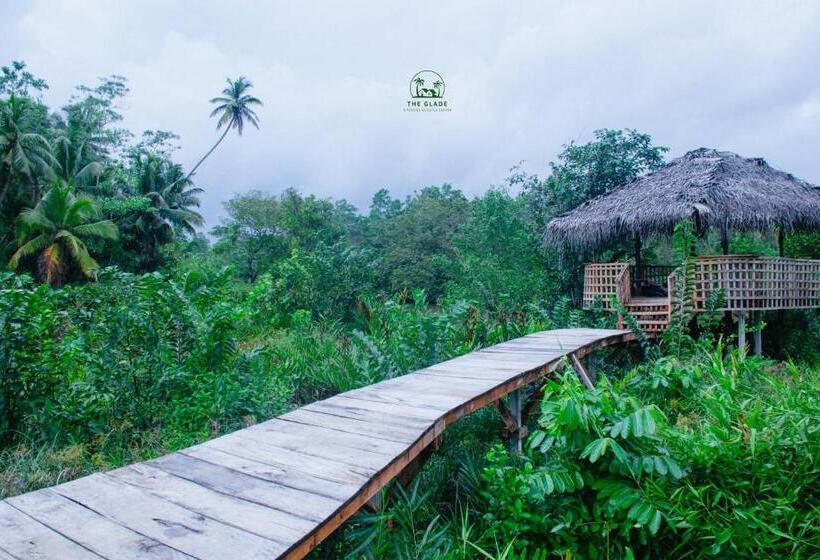 1 Bedroom Apartment Lake View, The Glade