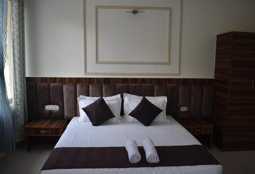 Quarto Estandar Vista Montanha, Chopta House Hotel And Restaurant