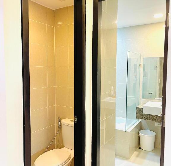 דירת חדר נוף לים, Cozy Condo By The Beach