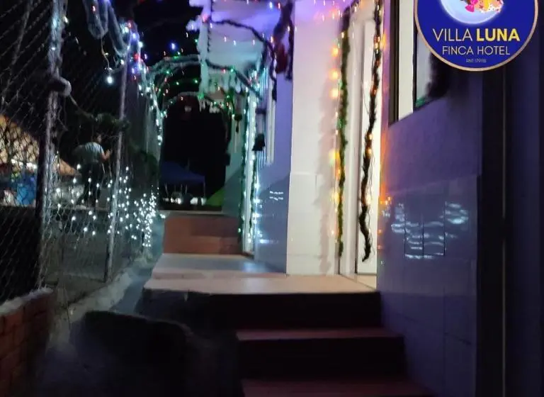 اتاق استاندارد سه تخته با سرویس بهداشتی مشترک, Finca Hotel Villa Luna