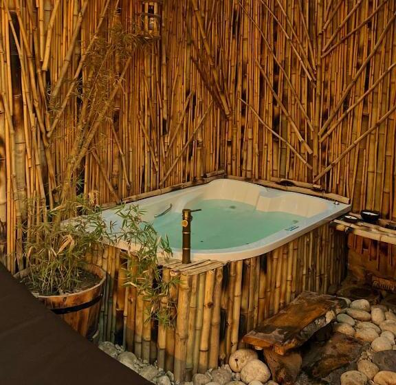 اتاق خانوادگی, Il Campo Ecolodge & Boutique