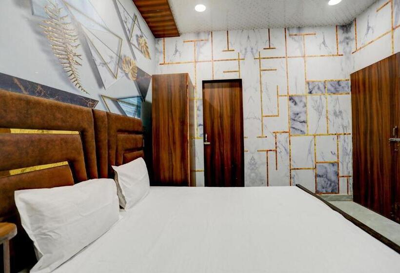 اتاق کلاسیک سه تخته, Rishu Homestay    Lpu Law Gate    For Students, Couples, Parents, Family And Travellers