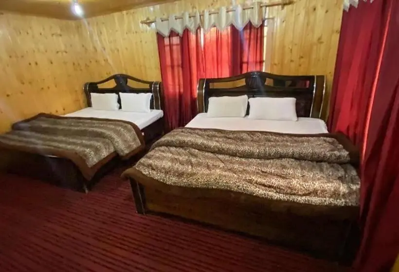 スタンダード４人部屋, The Sarwah, Stay Blessed! Hotel And Restaurant