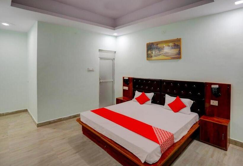 Трехместный Номер Классика, Oyo Flagship Hotel Royal Suv Galaxy