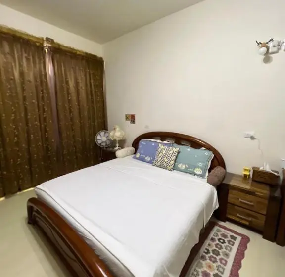 اتاق استاندارد با بالکن, Jiajia Inn