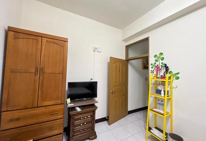 اتاق استاندارد, Jiajia Inn