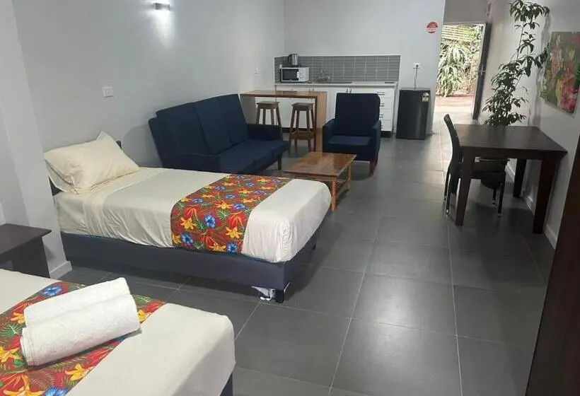 اتاق استاندارد سه تخته با چشم‌انداز باغ, Yatulau Hotel And Conference