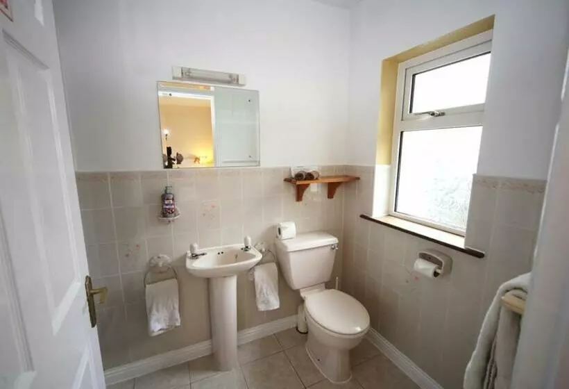 اتاق استاندارد با تخت بزرگ, Launard House