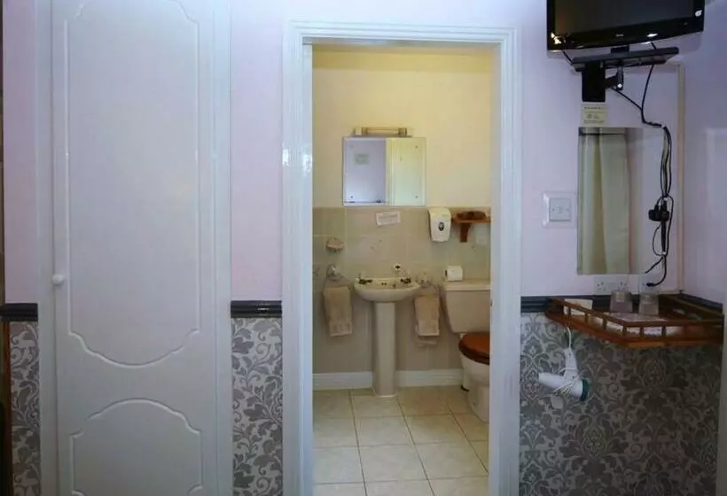 اتاق استاندارد, Launard House