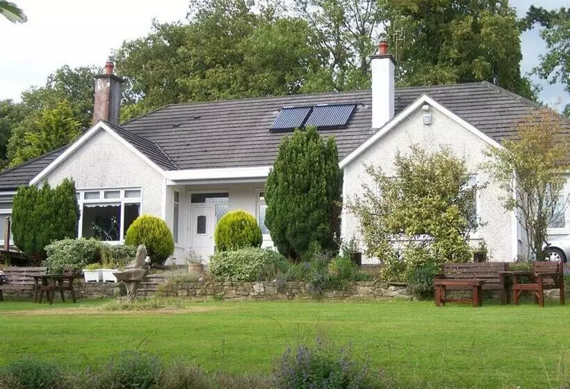 اتاق استاندارد, Launard House
