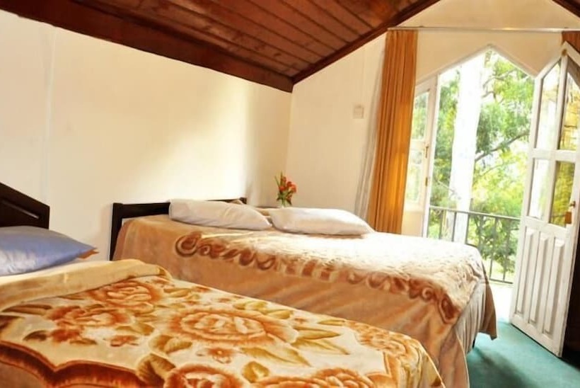 اتاق استاندارد سه نفره, New Tour Inn
