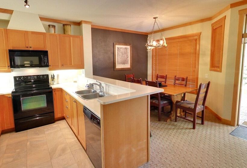 سوئیت 2 خوابه, Embarc Panorama