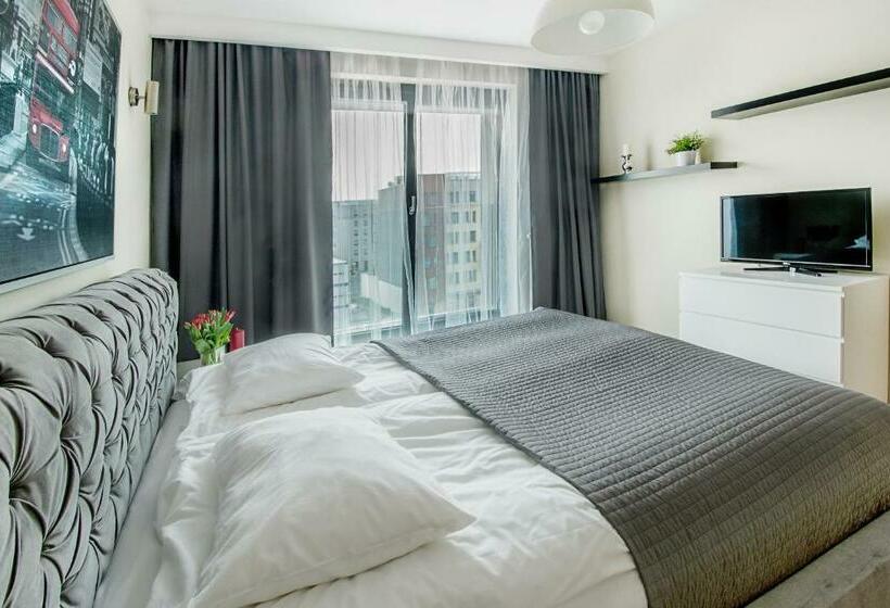 استودیوی استاندارد, Angel City Center Krakow Apart