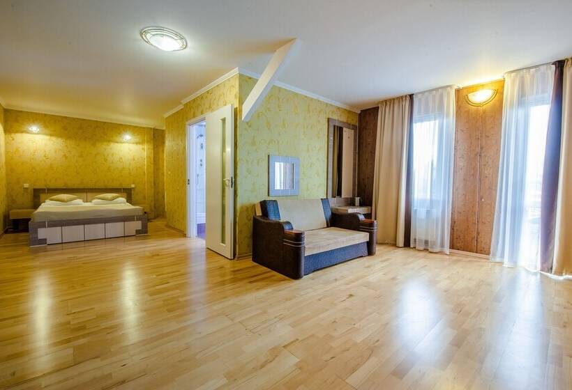 Suite with Terrace, B14 Secret