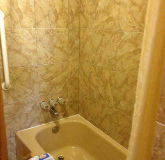 غرفة قياسية سرير كينج, Dequeen Courtyard Inn