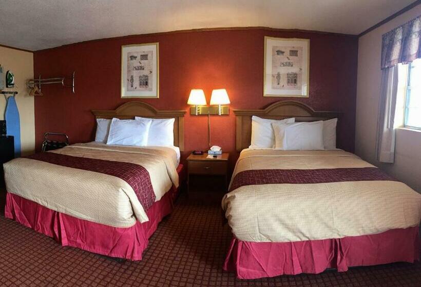 غرفة قياسية ثلاثية, Dequeen Courtyard Inn