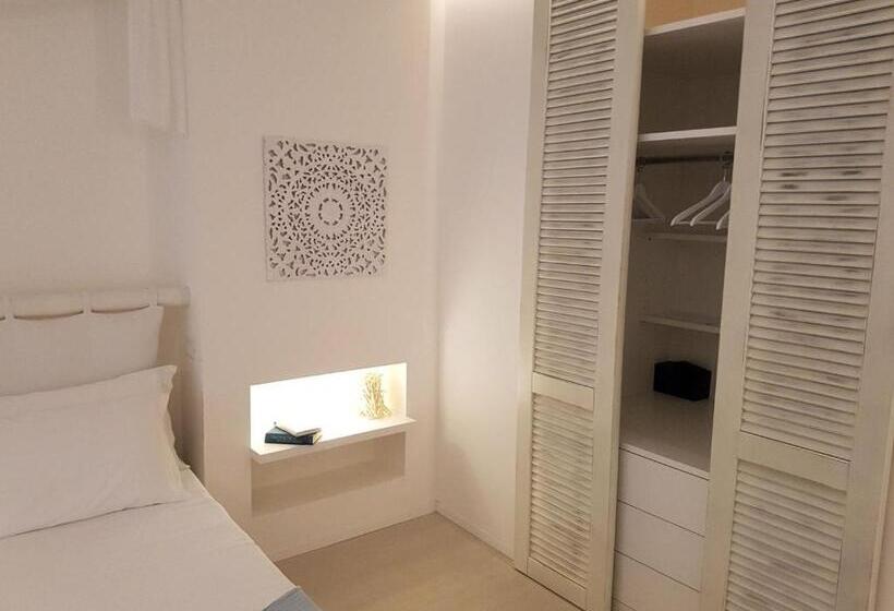 Pokój Superior Trzyosobowy, Gabbiano Beach