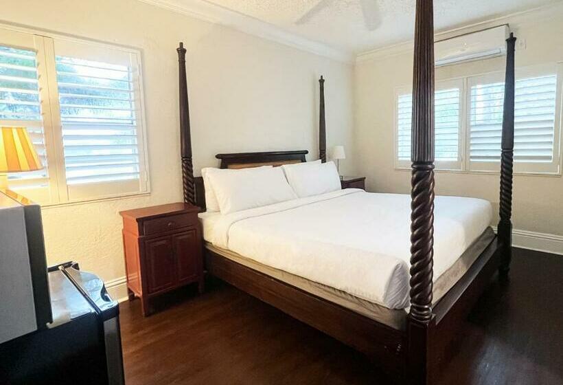 스탠다드 스튜디오 킹침대, La Casa