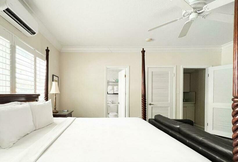 Студия Deluxe, La Casa