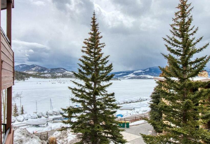 דירת שני חדרים, Marina Place Condominiums