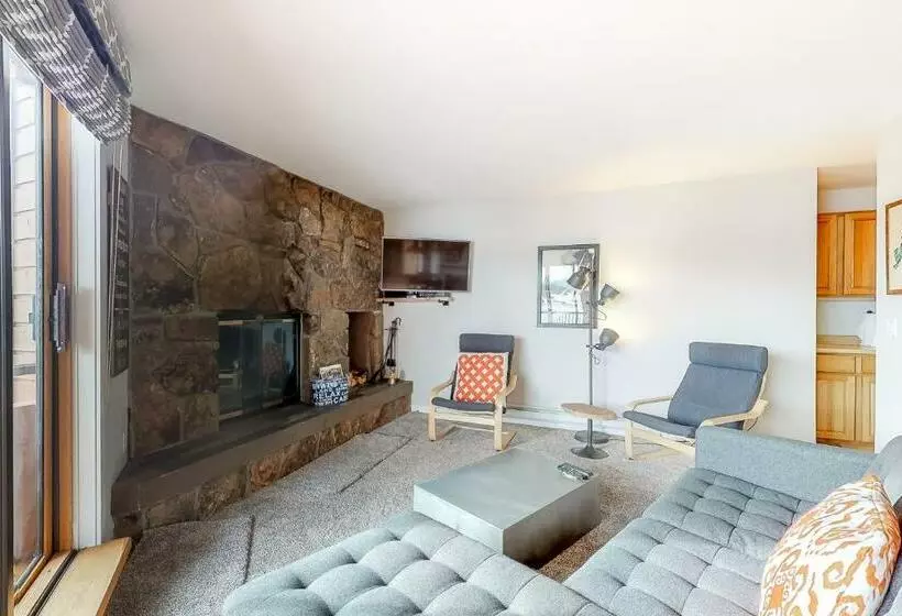 ２ベッドルームアパートメント, Marina Place Condominiums