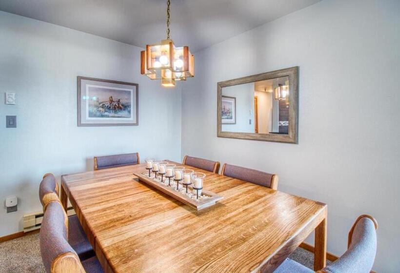 침실 2개 아파트, Marina Place Condominiums