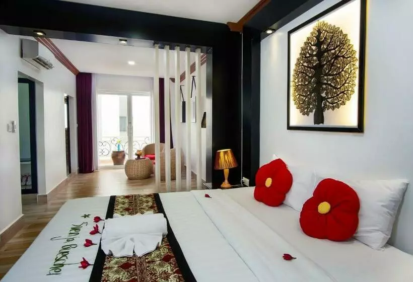 اتاق لوکس با بالکن, Marvel Holiday Boutique Villa