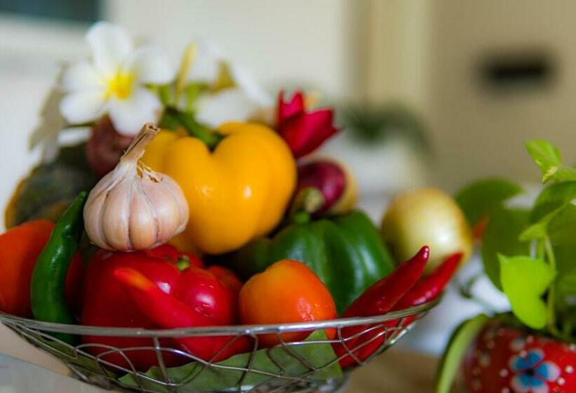 اتاق لوکس سه تخته, Marvel Holiday Boutique Villa