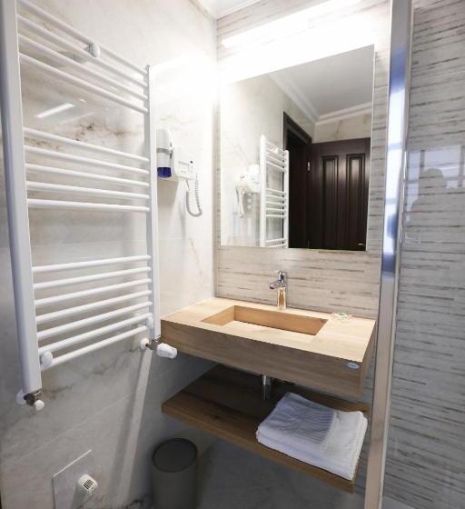 스탠다드 룸, Pensiunea Nora