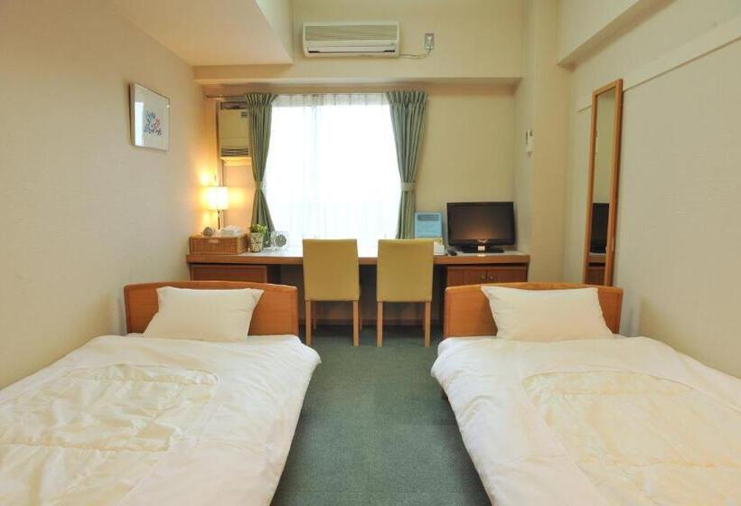 Quarto Estandar, Refre Forum
