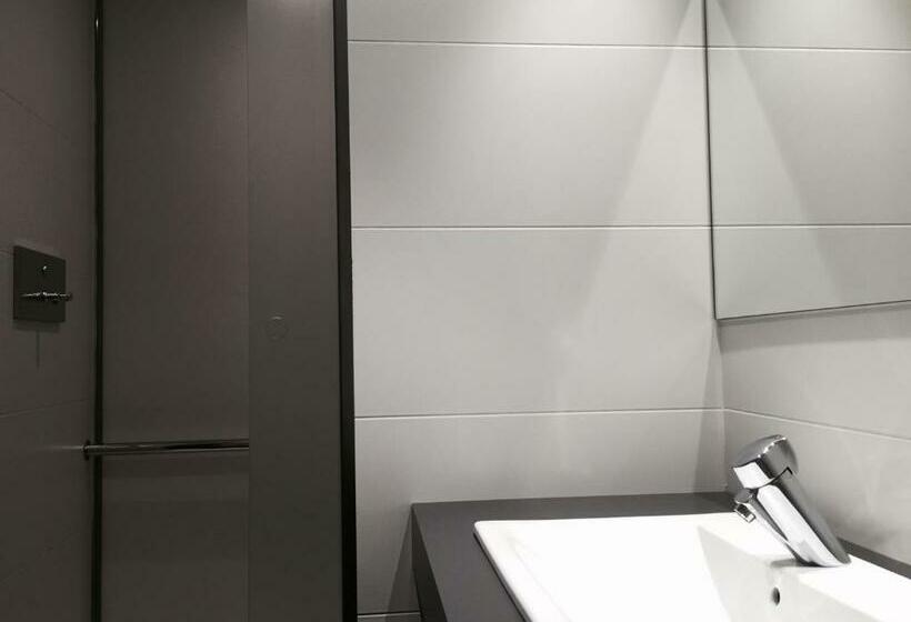 اتاق استاندارد یک نفره, Seminari Allotjaments