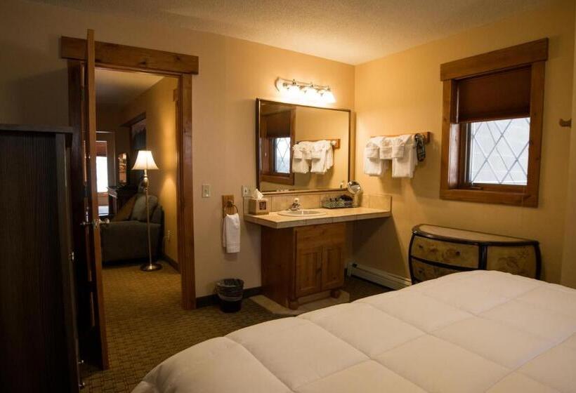 סוויטת 2 חדרי שינה, Silver Moon Inn