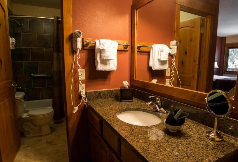 חדר סטנדרט עם מיטת קווין, Silver Moon Inn