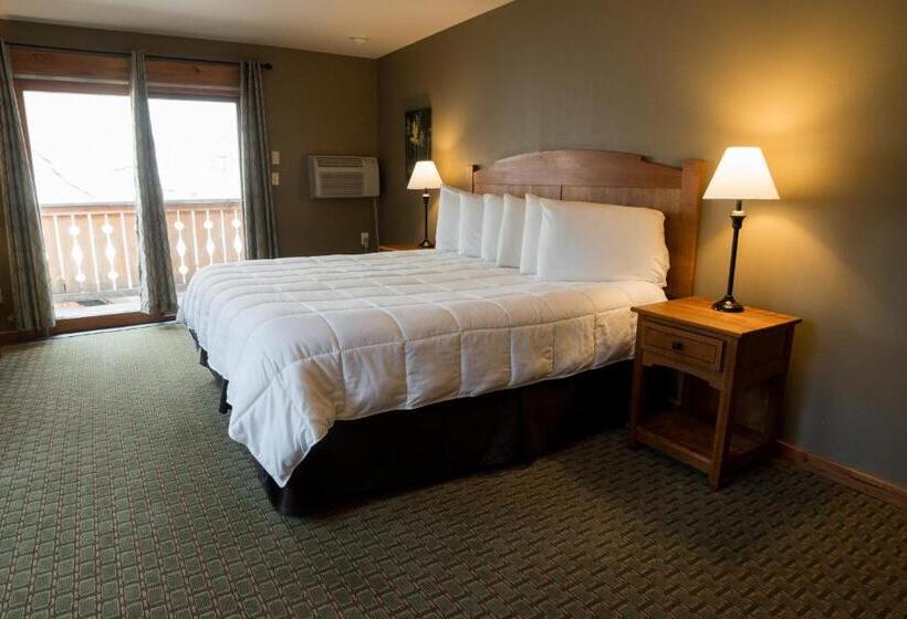 ファミリールーム, Silver Moon Inn