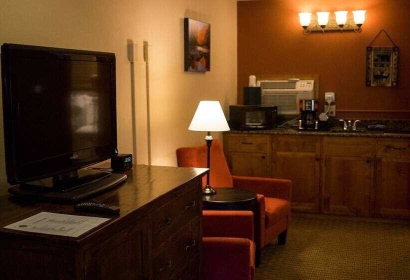 חדר משפחתי, Silver Moon Inn